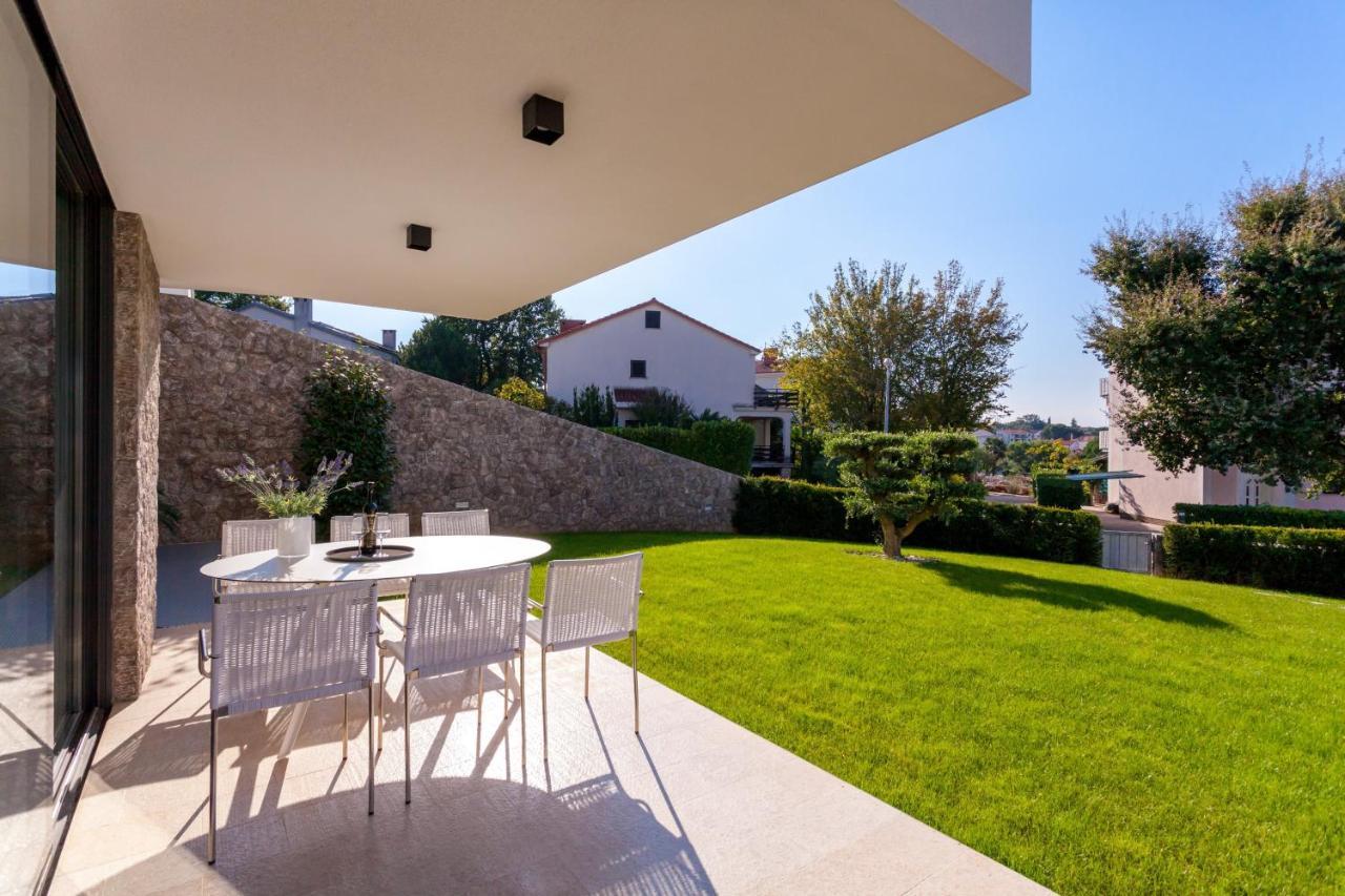 De Luxe Apartments Elisa Malinska Quarto foto