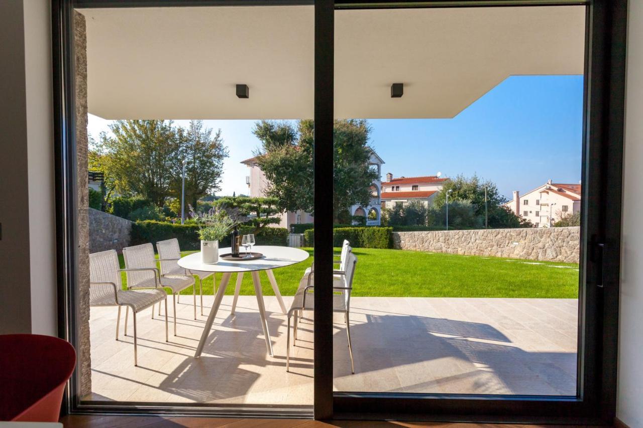 De Luxe Apartments Elisa Malinska Quarto foto